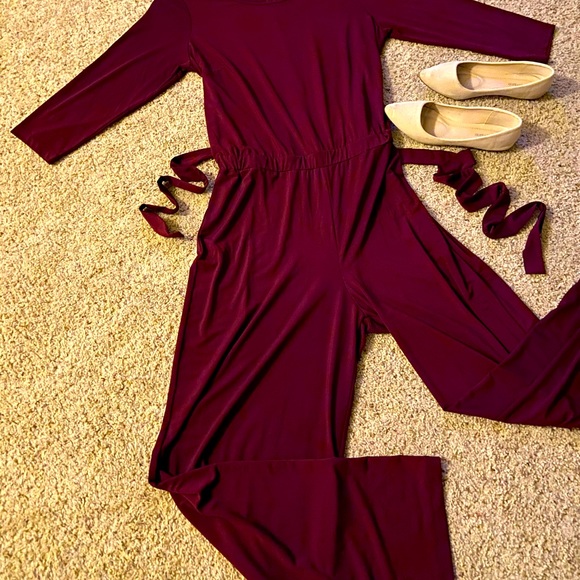 LIKE NEW!!!♥️ Joan Rivers 3/4 Sleeve Jumpsuit - Picture 12 of 14